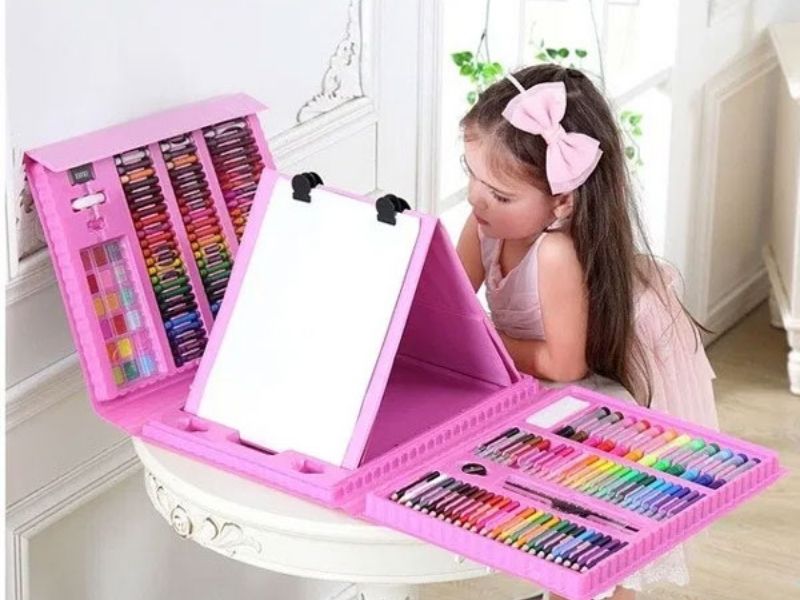 Bộ sách bút màu vẽ cho bé gái