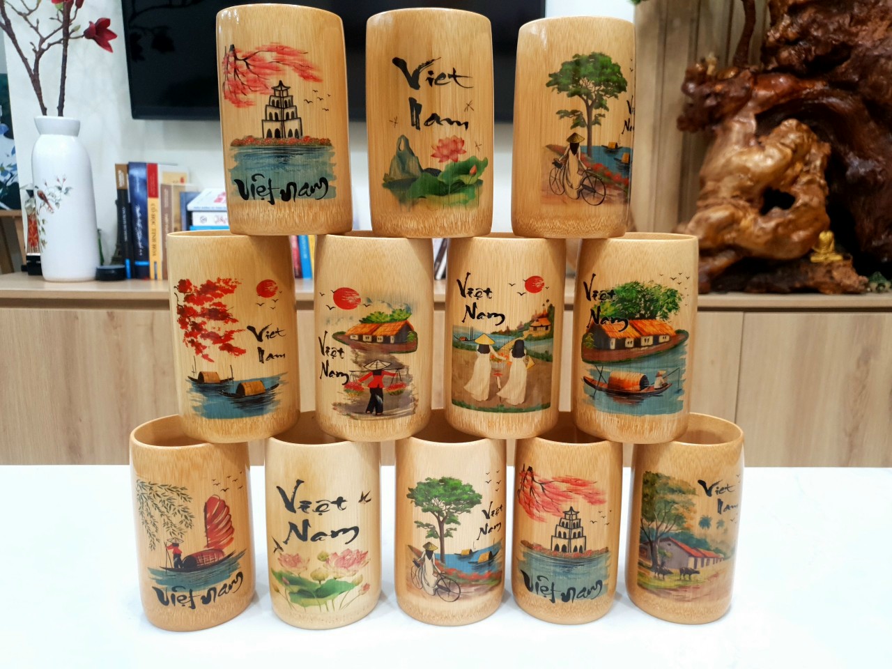 Cốc tre vẽ