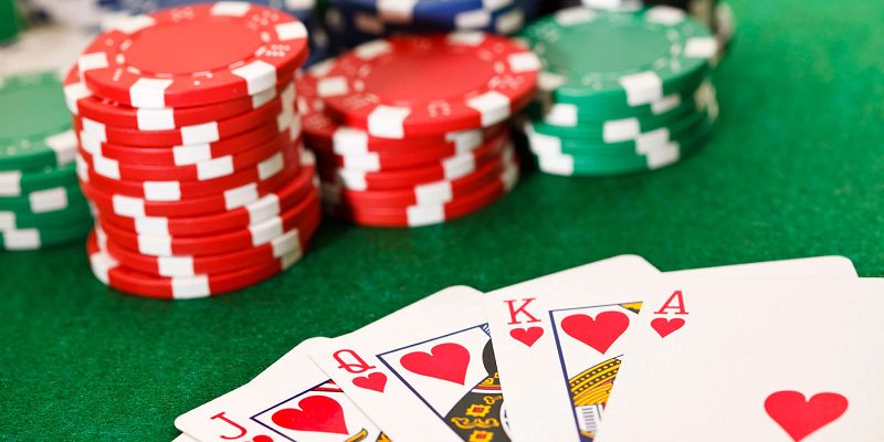 Hướng dẫn từ A đến Z về cách chơi Poker cho người mới bắt đầu 