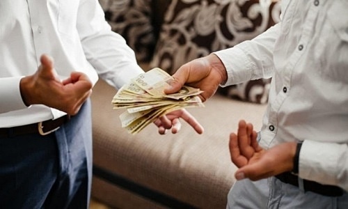 Tết đến xuân về, vay tiền lại thành chủ đề: Cách từ chối khéo léo đầy