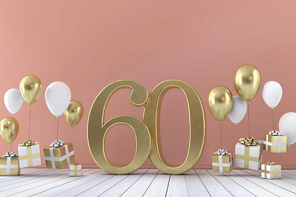 8 món quà sinh nhật cho mẹ 60 tuổi ấn tượng, thiết thực!