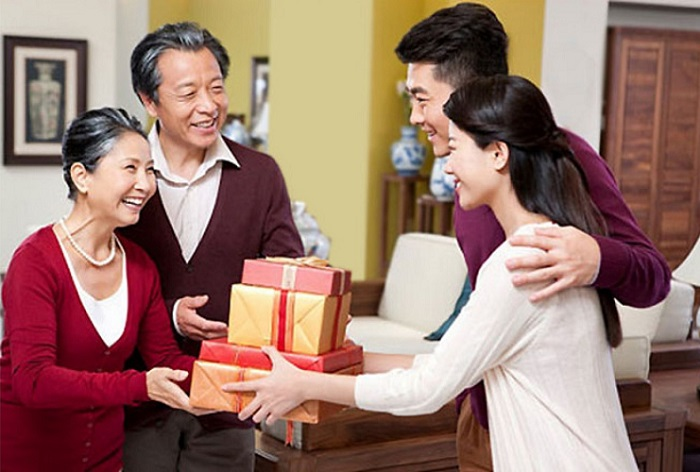 Top 5+ món quà tặng ông bà siêu ý nghĩa