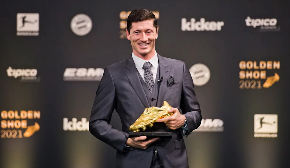 Robert Lewandowski giành danh hiệu Chiếc giày vàng châu Âu 2021 | Vietnam+  (VietnamPlus)