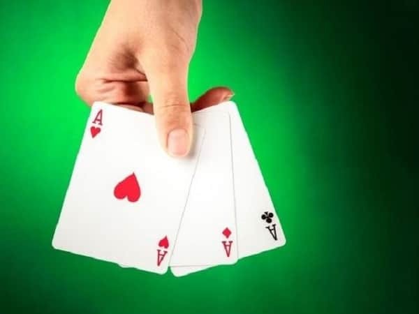 Xì Dách 3 Lá Xì Tính Mấy? Bật Mí Cách Tính Điểm Xì Dách Chi Tiết