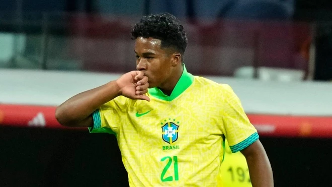 Thần đồng 17 tuổi Brazil tái lập kỷ lục của Pele - Thể thao