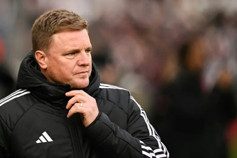 Newcastle xác nhận Eddie Howe phải nhập viện và vắng mặt trong trận đấu với Manchester United | TRANG THỂ THAO