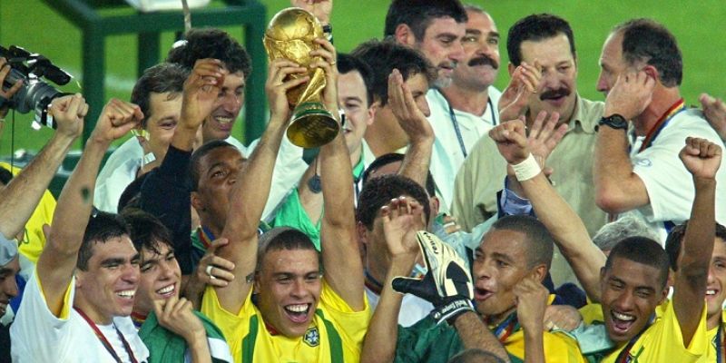 Tiểu sử Ronaldo de Lima - Một tài năng bóng đá xuất chúng