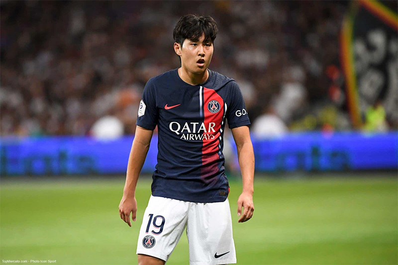 Cầu thủ bóng đá Hàn Quốc được yêu thích nhất: "Thần tượng quốc dân" Son Heung-min