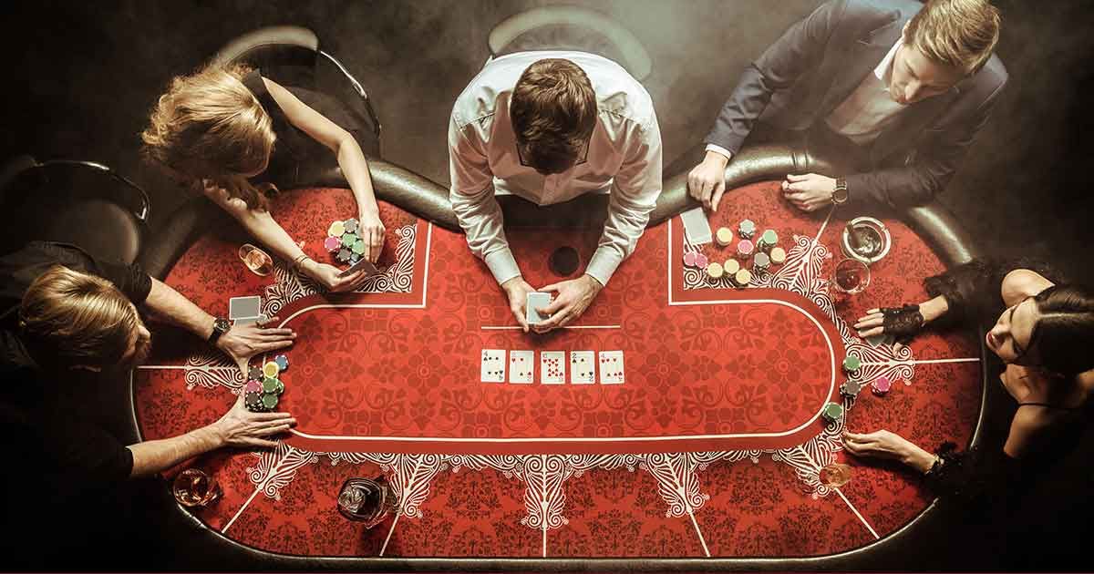 Hướng dẫn đầy đủ về luật chơi bài Texas Hold'em | Natural 8