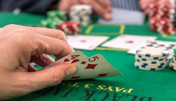Những lá bài vô dụng trong poker là gì? Làm thế nào để nhận biết và quản lý chúng?