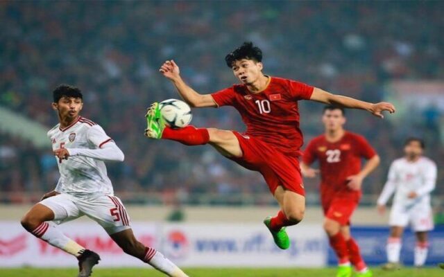 Trung Phong Trong Bóng Đá Là Gì? Vai Trò Và Kỹ Năng Cần Có