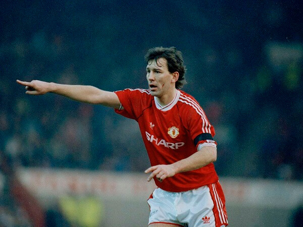 Điểm mặt những đội trưởng MU qua các thời kỳ