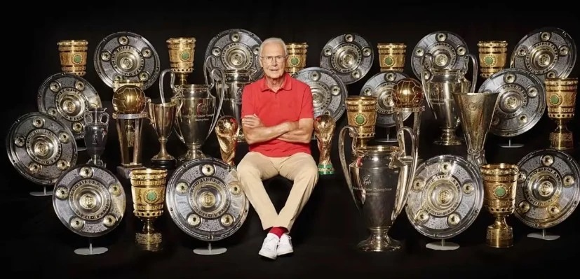 Sự nghiệp đỉnh cao của huyền thoại bóng đá Franz Beckenbauer qua những tấm  hình - Báo Tuyên Quang điện tử
