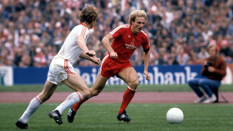 Karl-Heinz Rummenigge cũng từng là một cái tên lừng danh của bóng đá Đức Karl-Heinz Rummenigge – tiền đạo Đức xuất sắc