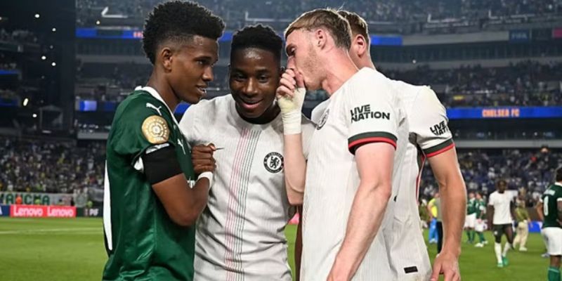 Thông tin về tài năng trẻ người Brazil Estêvão Willian